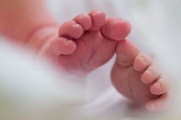 Baby stirbt bei Hausgeburt: Verfahren gegen Hebammen eingestellt