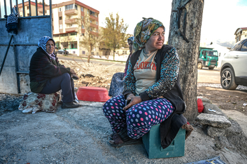 50 Verletzte und ein Toter nach Sturm in türkischem Erdbebengebiet!
