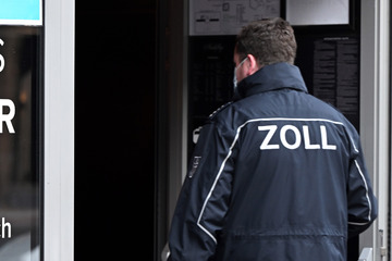 Riesen-Razzia in Köln und Umfeld: Mehr als 200 Ermittler im Einsatz, drei Festnahmen