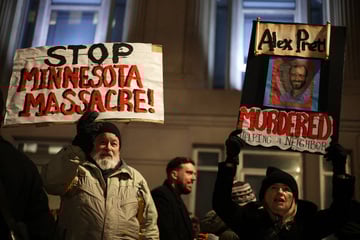 Alex Pretti seen confronting Border Patrol agents days before his death in new video