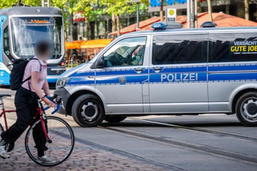 Chemnitz: Polizeikontrollen in Chemnitz: Beamte finden jede Menge Drogen, Mann landet im Knast