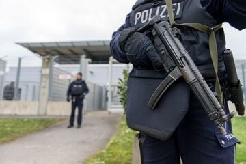 Justizpanne: NRW-Gericht lässt zu zehn Jahren verurteilten Straftäter frei