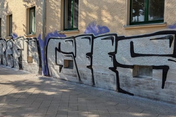 Leipzig Connewitz: Riesen-Graffito in Leipzig-Connewitz aufgetaucht