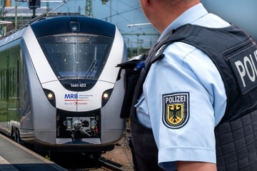 Mann rastet in sächsischem Zug aus: "Ich bringe euch alle um"