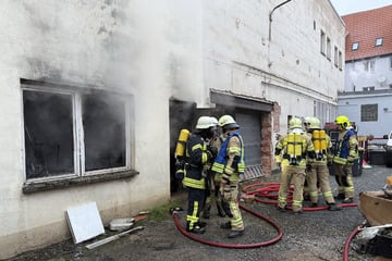 Lagerbrand in Sondershausen, Straße voll gesperrt