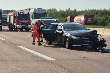 Unfall A: Heftiger Crash auf A10: Zwei Kinder verletzt