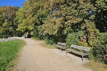 Leipzig: Teenie-Gang raubt 66-Jährigen in Leipzig aus: Wer hat im Park etwas gesehen?