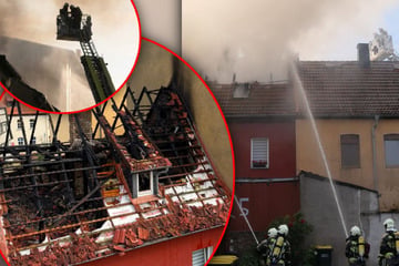 Ein Bewohner verletzt: Einfamilienhaus brennt in Sangerhäuser Innenstadt