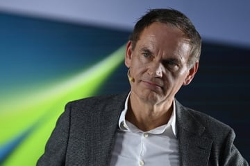 VW-Chef Blume verteidigt harten Sparkurs: "Strukturen konsequent verschlanken"