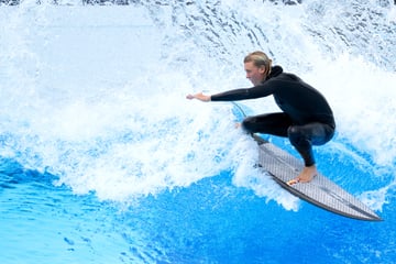 München: Die perfekte Welle? Größter Surfpark Europas vor Eröffnung