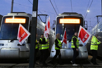 Warnstreik im kommunalen Nahverkehr sorgt für Stillstand in Landeshauptstadt