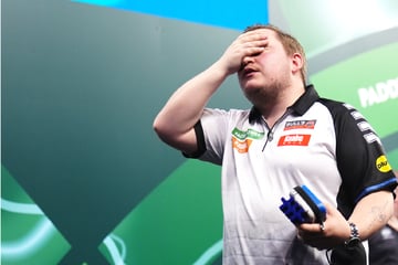 Aus nach einer halben Stunde! Bester deutscher Darts-Profi kassiert WM-Abreibung