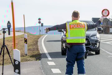 Von Tempo 70 auf 30: Zahlreiche Verstöße bei Verkehrskontrolle im Erzgebirge