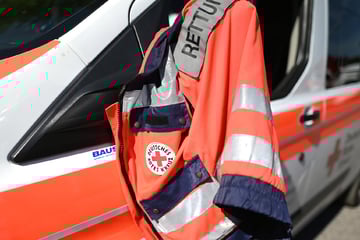 Schlimmer Unfall in Leverkusen: Betrunkener von Auto erfasst und tödlich verletzt