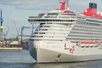 Premiere in Hamburg: Dieses besondere Kreuzfahrtschiff legt das erste Mal im Hafen an