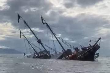 Nach technischem Defekt: Historisches Segelschiff geht plötzlich unter
