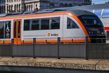 Dresden: Ekel-Vorfall im Zug nach Görlitz: Fahrgast nutzt Abteil als Toilette