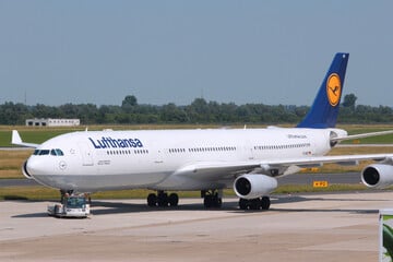 Schreckmoment an Bord von Lufthansa-Flugzeug: Pilot muss sofort umkehren