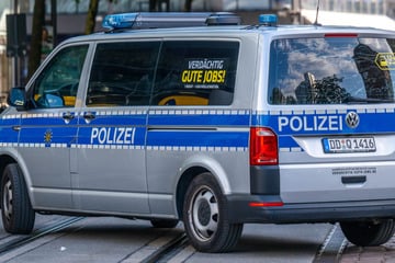 Chemnitz: Offene Haftbefehle, Beamtenbeleidigung und Prügelei: Mehrere Delikte bei Komplexkontrolle in Chemnitz