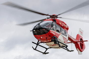 Nach Unfall in Lebensgefahr: Motorradfahrer überschlägt sich mehrfach