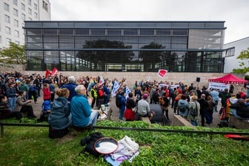 Demonstration vor dem Thüringer Landtag!