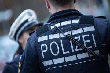 Chemnitz: Chemnitz: Anwohner erwischt Autoeinbrecher auf frischer Tat