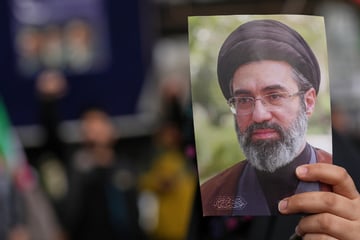 Nahost-Konflikt: Irans oberster Führer droht mit Rache für Tötung seines Vaters