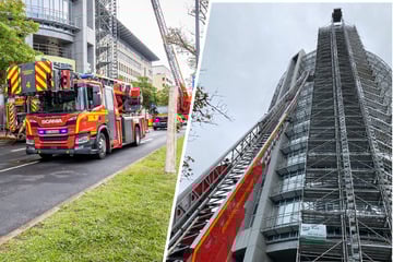 Dresden: Brand auf Dach des WTC gelöscht: Feuerwehr rückt ab