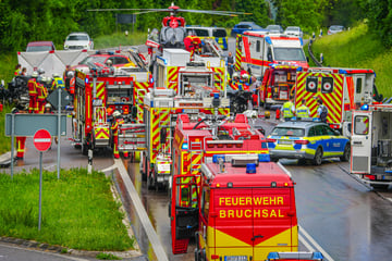 Unfall bei Unwetter: Zwei Tote auf regennasser Straße