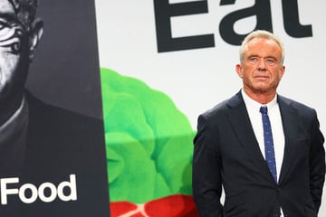 RFK Jr.'s top aides to step aside amid management shakeup at Health Department