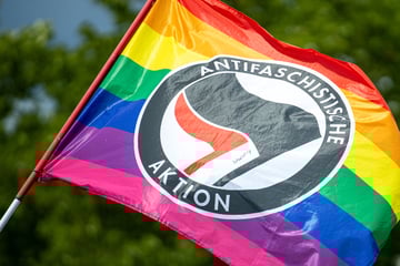 Angriff auf linken Szene-Treff: Große Anti‑Rechts‑Demo in Saalfeld