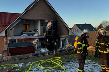 War es die Solaranlage? Explosion zerstört Wohnhaus