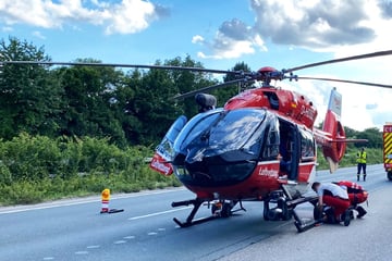 Unfall A2: Rettungs-Hubschrauber landet auf Autobahn - und kann nicht mehr abheben!