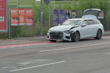 Audi kracht in Audi: Zwei Verletzte bei Unfall in Leipzig