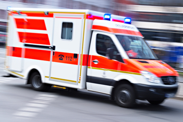 Eisensäule abgestürzt! Bauarbeiter in München bei heftigem Unfall schwer verletzt