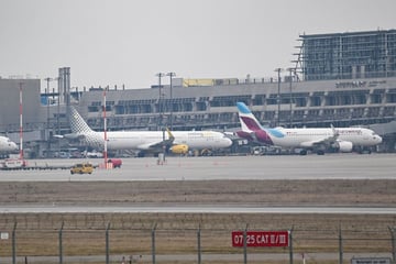 Stuttgart: Abschiebehaft direkt am Flughafen Stuttgart geplant