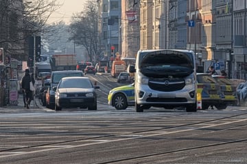 Unfall am Connewitzer Kreuz sorgt für Polizeieinsatz im Leipziger Süden