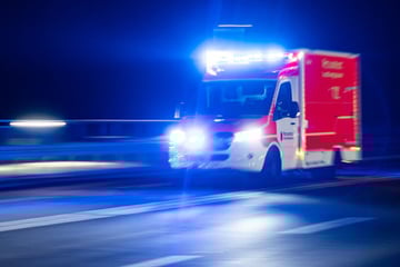 Tödliche Motorradfahrt mit Freunden: 18-Jähriger stirbt bei Unfall