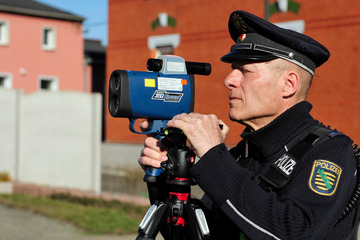Nach Bürgerbeschwerden: Polizei geht auf Raser-Jagd