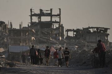 Nahost-Konflikt: Israels Militär greift in Gaza an, Frau tot
