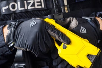 Polizei-Gewerkschaft fordert Taser und kürzere Arbeitszeiten