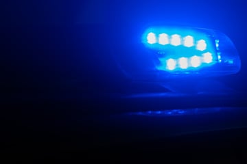 Kaufen wollte er nichts: Vermeintlicher Kunde zieht plötzlich Messer