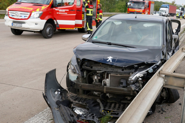 Unfall A4: Vollsperrung nach schwerem Unfall auf A4 bei Chemnitz