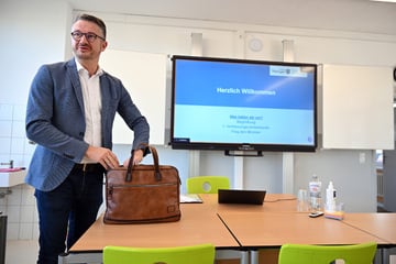 Bildungsreise nach Kanada: CDU-Minister will Schulen entlasten