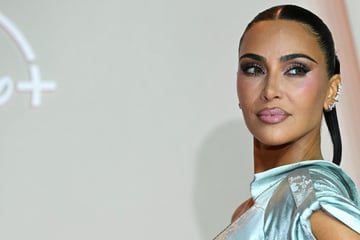 Kim Kardashian goes full conspiracy mode as she claims 1969 moon landing "didn't happen"