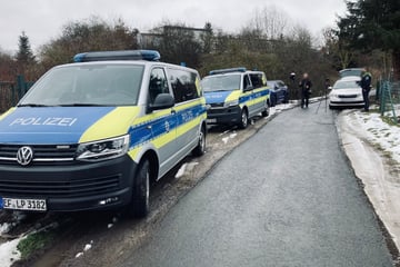 Versuchte Tötung? Neue Details nach Fund von lebloser Frau und schwer verletztem Mann