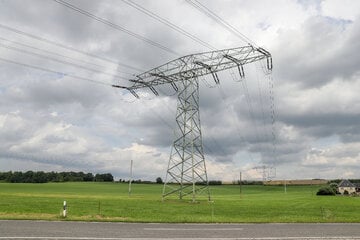 Erzgebirge: 60 Jahre alte Stromtrasse wird erneuert