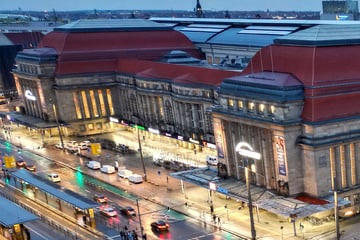 Leipzig: Überfall am Leipziger Hauptbahnhof: Mann verliert nach Schlag Bewusstsein