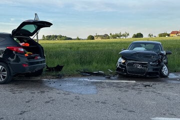 War Alkohol im Spiel? Crash an Kreuzung, Schwerverletzte in Klinik geflogen