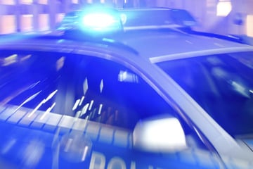 Männer wollen Streit schlichten und werden durch Messerstiche verletzt